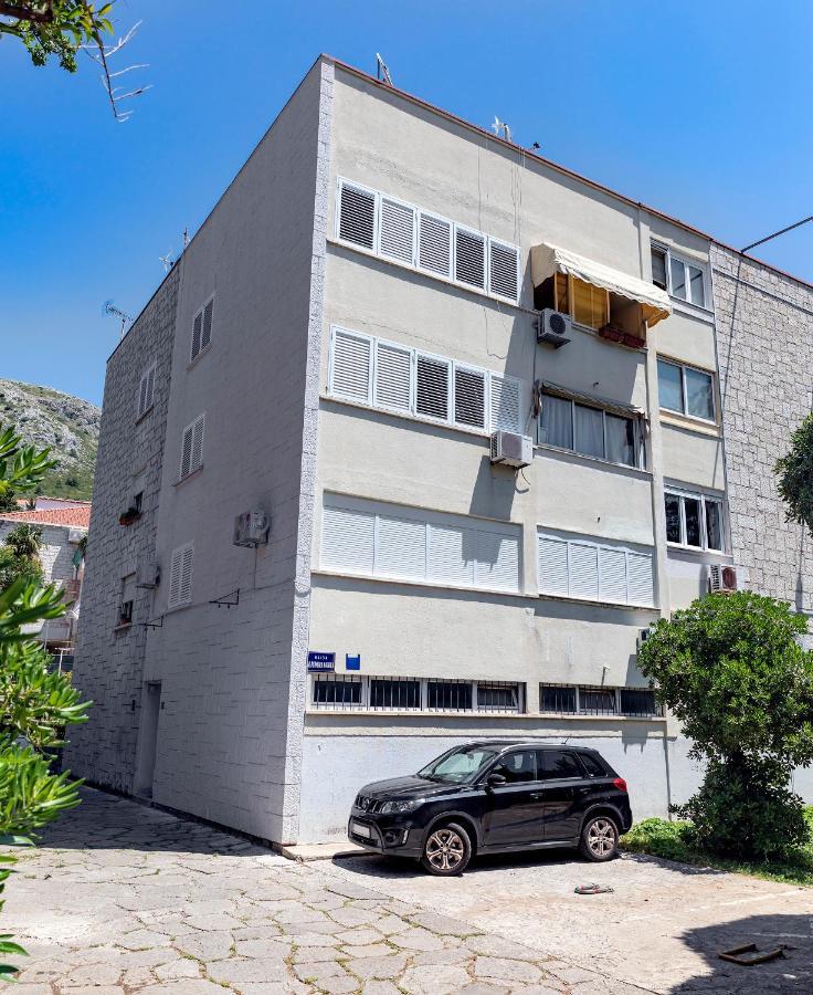 Apartment Fani With Free Private Parking Dubrovnik Exterior photo